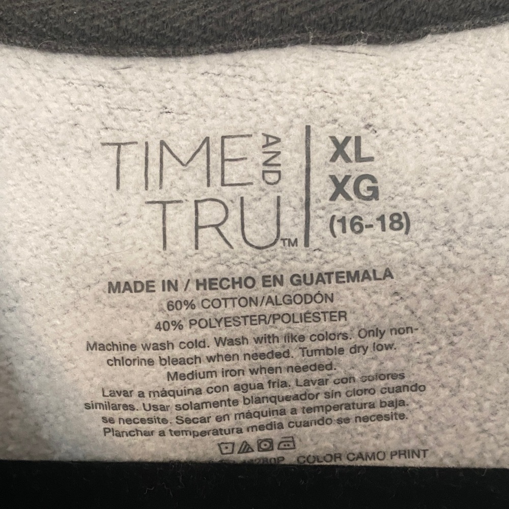 Time and Tru Camouflage Zip-Up Hoodie size XL - Picture 2 of 6